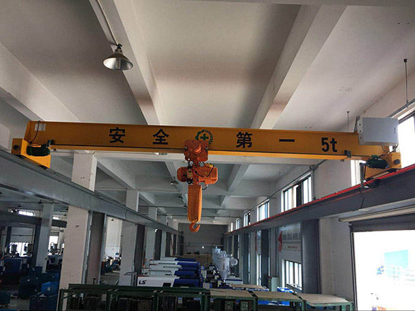 單梁起重機(jī)